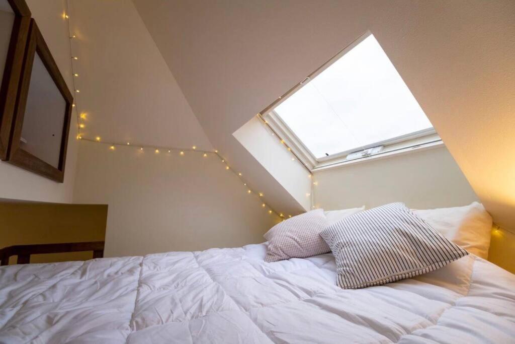 Adorable Cozy House With Parking And Loft! Villa Seattle Luaran gambar